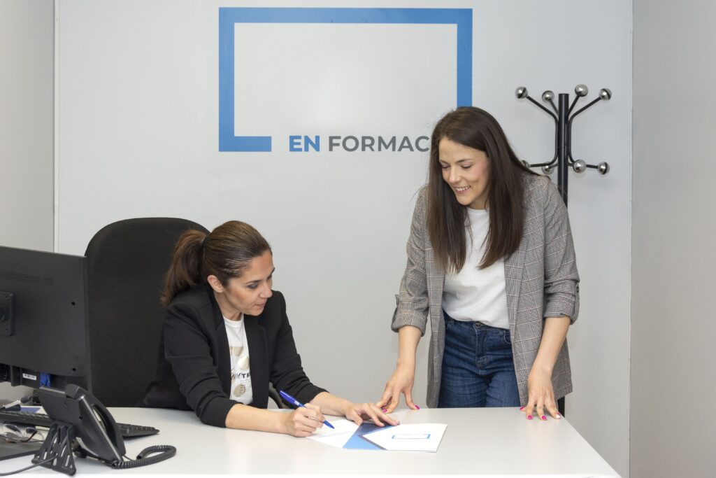 Centro de Formación homologado por la JCCM en Manzanares - En Formación. Impartimos formación subvencionada y gratuita a personas desempleadas y trabajadores. 